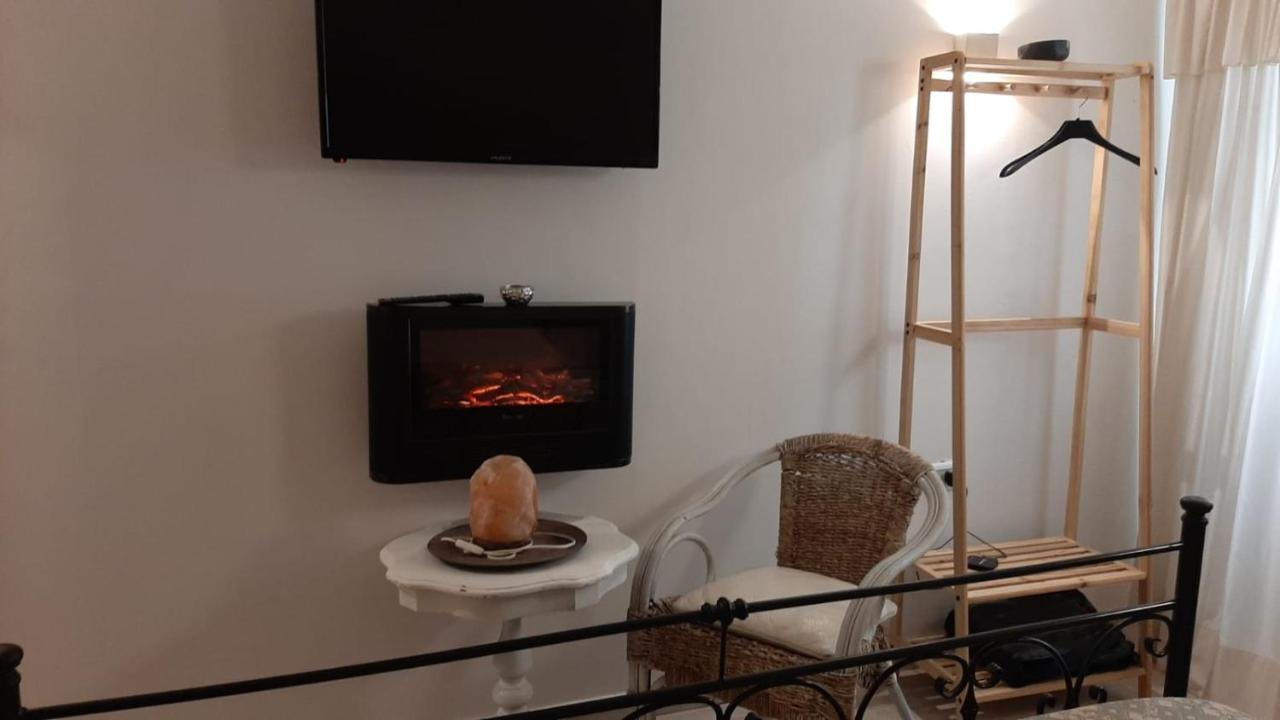 La Nicchia Del Borgo Apartamento Taranto Exterior foto